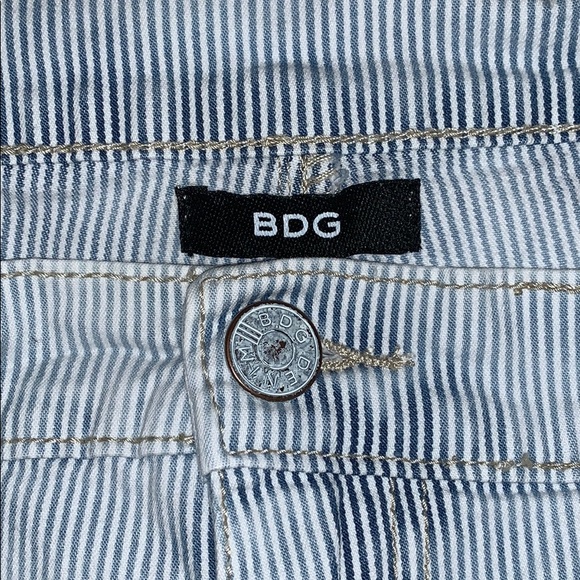 High Rise Shorts - Picture 4 of 5